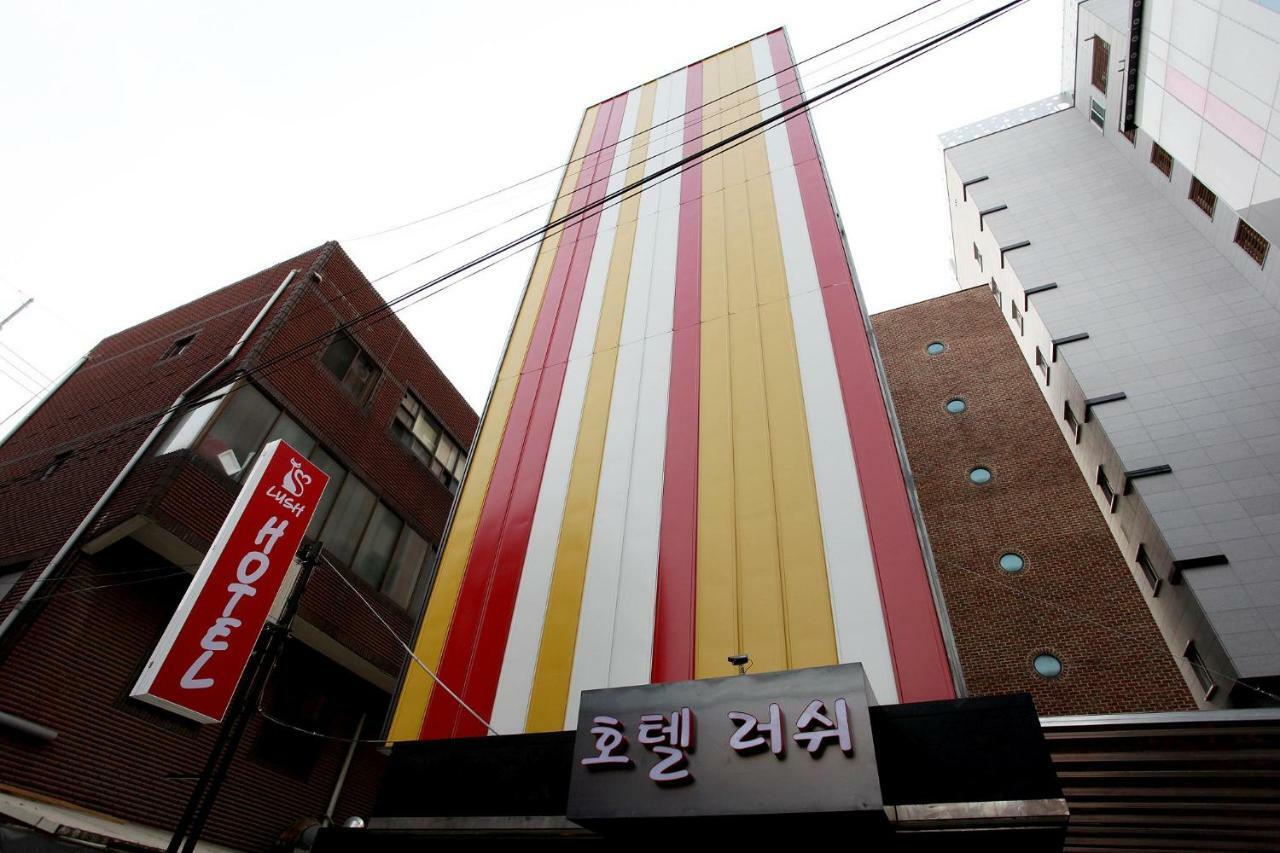 Lush Hotel Seoul Exteriör bild